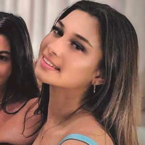 Meet your Posher, Alicia